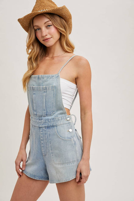 BOW-TIE DENIM OVERALL SHORTS: MED.WASH / M