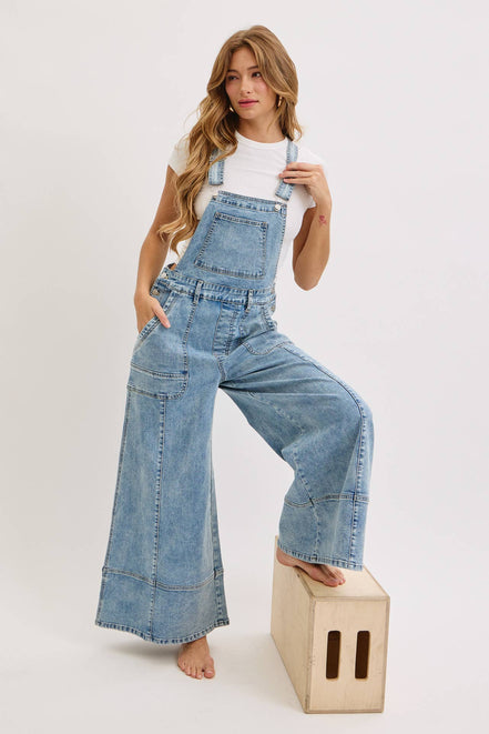 WIDE-LEG DENIM OVERALL JUMPSUIT: DENIM BLUE / Contemporary / L
