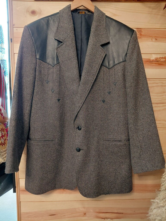 Vintage Western Style Jacket with Leather Shoulders