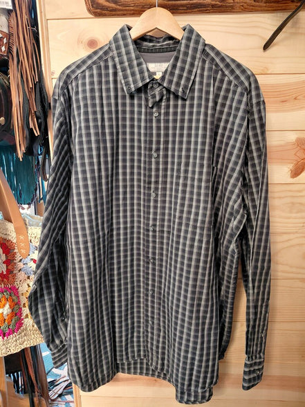 Old Navy Black and Gray Plaid Button-Up Shirt