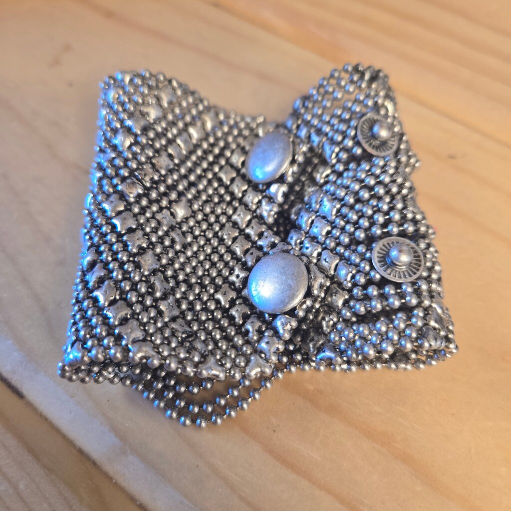 Metallic Western Style Belt Buckle