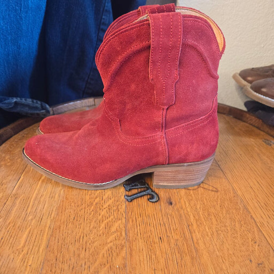 Dingo Red Suede Western Boots