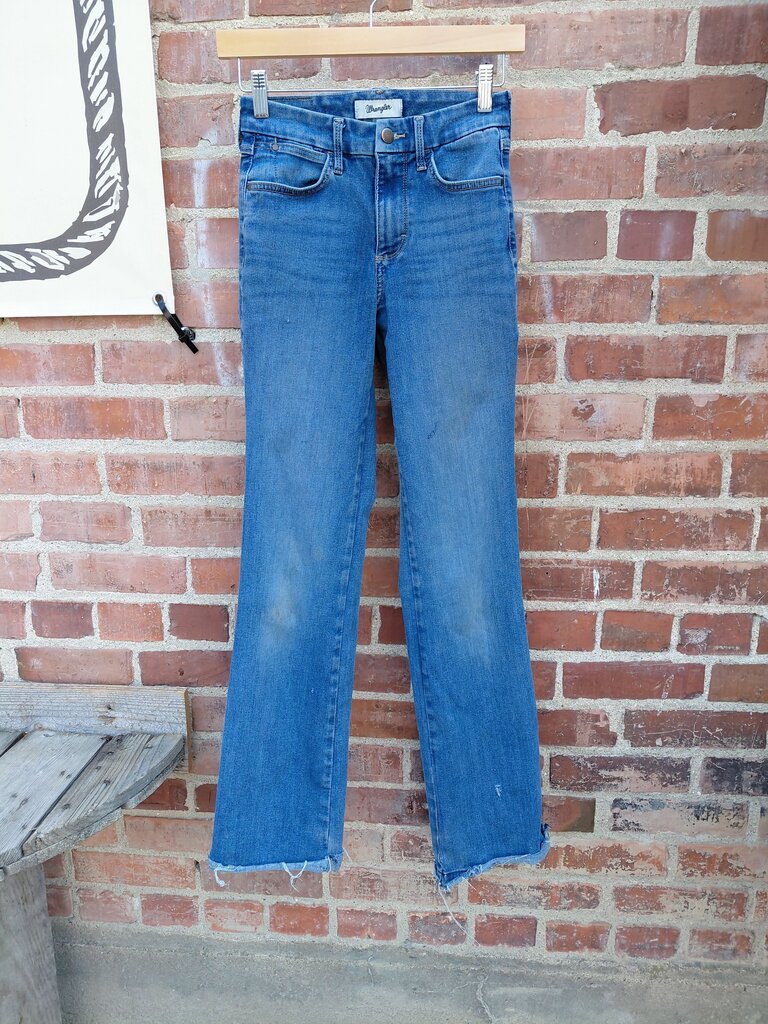 Wrangler High-Waisted Flared Jeans