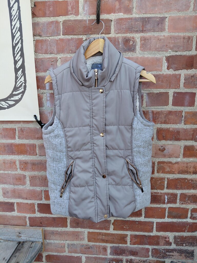 Vanity Women's Sleeveless Puffer Vest