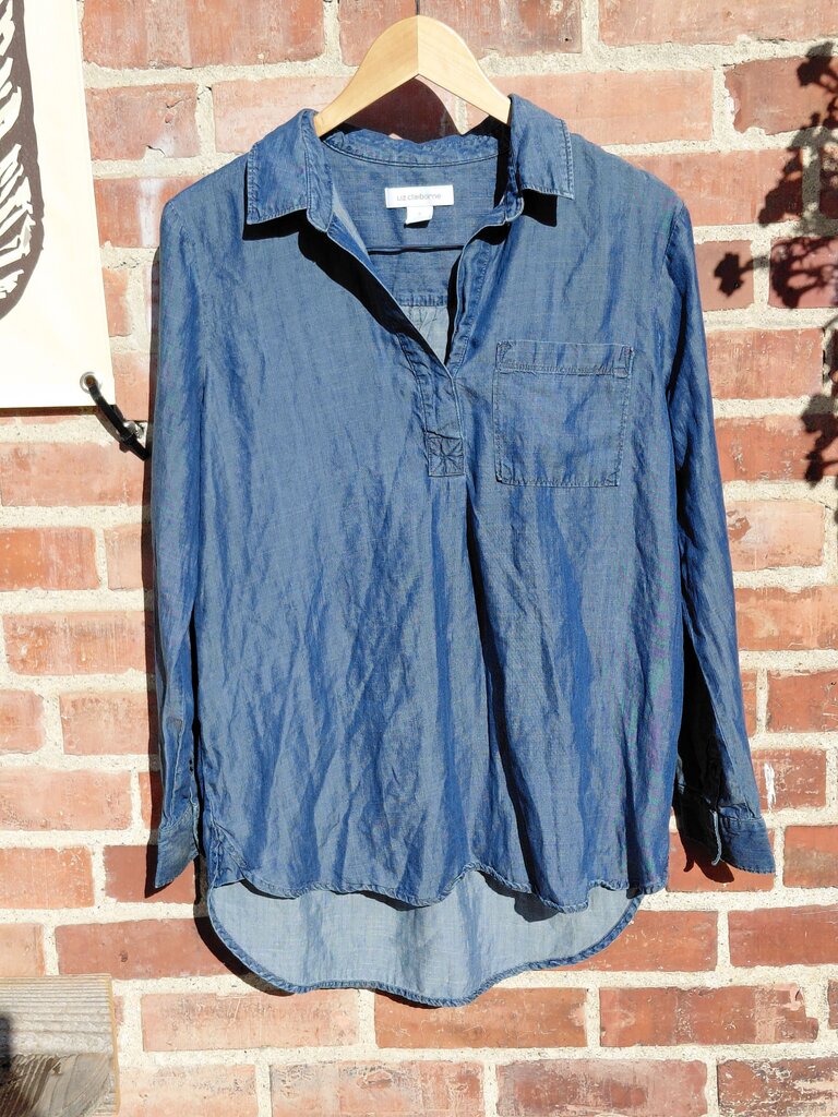 Liz Claiborne Denim Long Sleeve Shirt