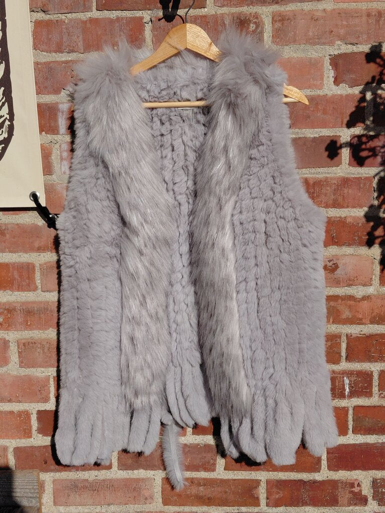 Sioni Gray Faux Fur Vest