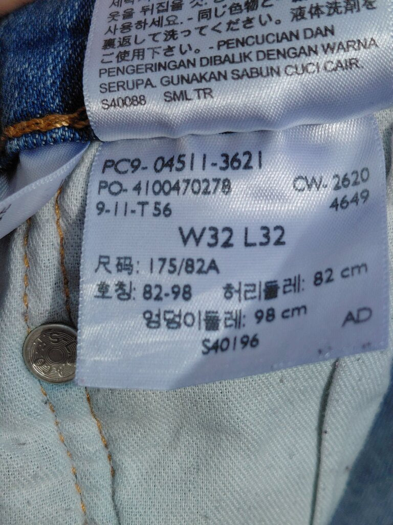 Levi's Light Blue Denim Jeans W32 L32