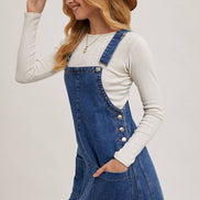 DENIM OVERALL MINI DRESS WITH POCKETS: MED.WASH / L