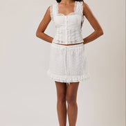 SLEEVELESS SQUARE NECK RUFFLE TOP: White / L