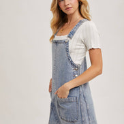DENIM OVERALL MINI DRESS WITH POCKETS: MED.WASH / S