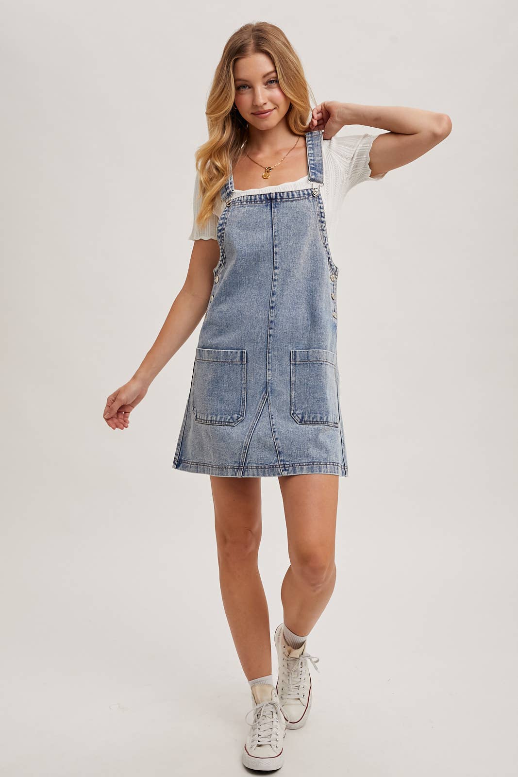DENIM OVERALL MINI DRESS WITH POCKETS: MED.WASH / S